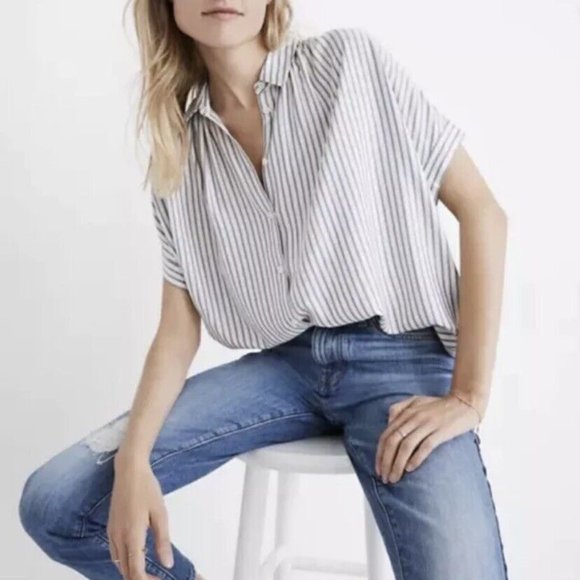 Madewell Tops - Madewell Central Shirt in Dalton Stripe Boxy Button Front Blue Shirt P6379
